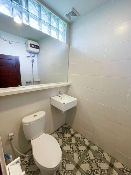 The Good Place Studio/ 100m Beach Apartemen Sanur (Bali)